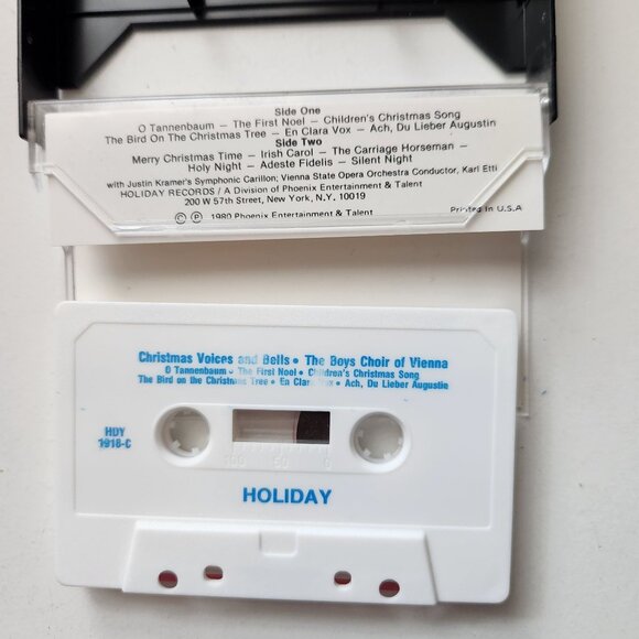 The Boys Choir Of Vienna Christmas Voices & Bells Cassette Tape Holiday Records - Picture 4 of 4